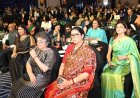 महिला स्वयंसहायता गटांमुळे देशात क्रांती
