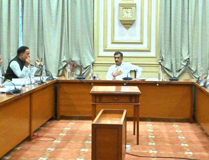 आंतरराष्ट्रीय स्तरावर महाराष्ट्र पर्यटनाचे प्रभावी ब्रँडिंग करा – पर्यटन मंत्री शंभूराज देसाई